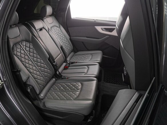 2023 Audi Q7 50 TDI II (4M) Рестайлинг, серый, 11499000 рублей - вид 15
