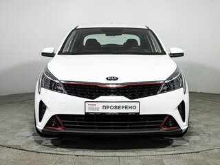 2021 Kia Rio IV Рестайлинг, белый, 1610900 рублей, вид 2