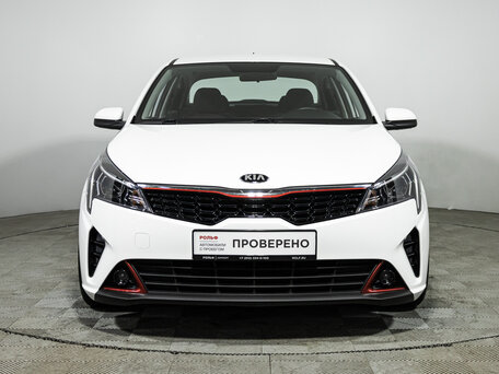 2021 Kia Rio IV Рестайлинг, белый, 1610900 рублей, вид 2