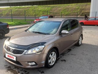 2011 Kia Ceed I Рестайлинг, бежевый, 560000 рублей, вид 1