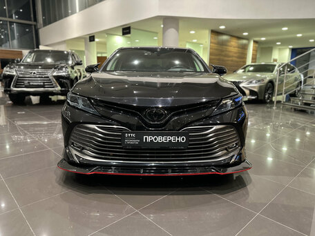 2020 Toyota Camry VIII (XV70), чёрный, 3670000 рублей, вид 2