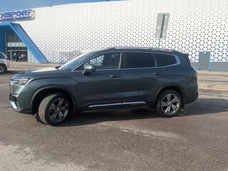 2024 Geely Okavango I Рестайлинг, серый, 2729000 рублей, вид 2