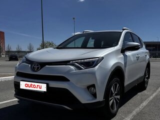 2018 Toyota RAV4 IV (XA40) Рестайлинг, белый, 2810000 рублей, вид 1