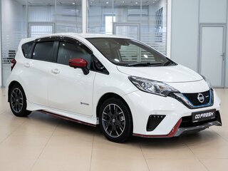 2018 Nissan Note Nismo e-Power II Рестайлинг, белый, 1570000 рублей, вид 1