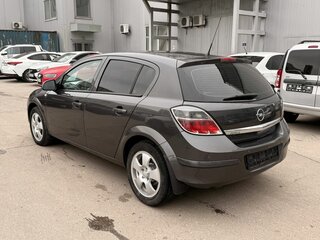 2011 Opel Astra H Рестайлинг, серый, 459000 рублей, вид 4