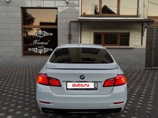 2014 BMW 5 серии 528i xDrive VI (F10/F11/F07) Рестайлинг, белый, 1650000 рублей, вид 4