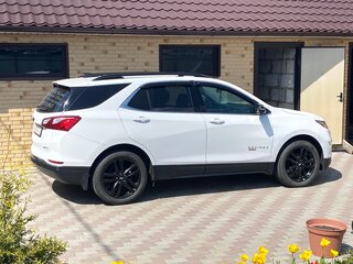 2019 Chevrolet Equinox III, белый, 2000000 рублей, вид 2