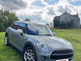 2020 Mini Hatch Cooper III (F55/F56) Рестайлинг, серебристый, 1800000 рублей, вид 2