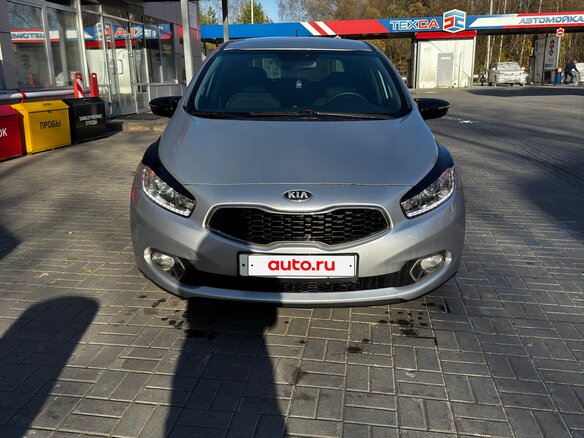 2012 Kia Ceed II, серебристый, 950000 рублей