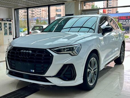 Audi Q3 II (F3)