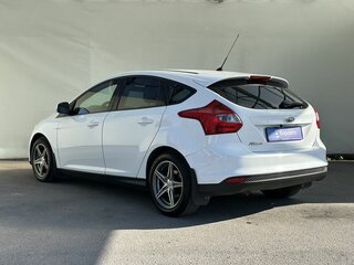 2011 Ford Focus III, белый, 645000 рублей, вид 5