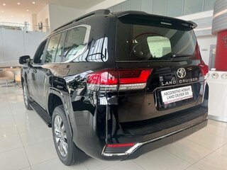 2026 Toyota Land Cruiser 300 Series, чёрный, 16490000 рублей, вид 3