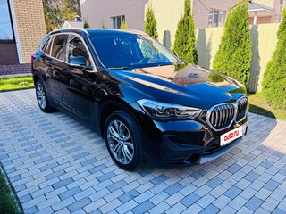 2021 BMW X1 18i sDrive II (F48) Рестайлинг, чёрный, 2390000 рублей, вид 3