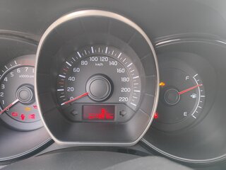 2012 Kia Rio III, белый, 880000 рублей, вид 5