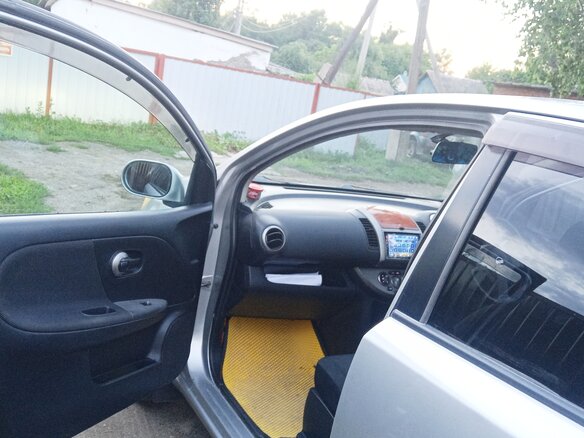 2007 Nissan Note I, серый, 400000 рублей - вид 8