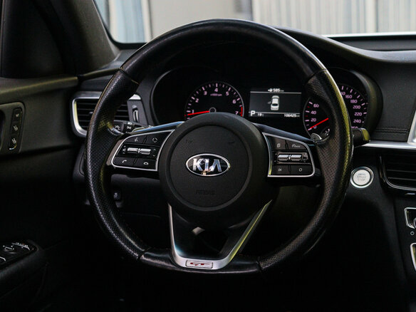 2018 Kia Optima IV Рестайлинг, белый, 1770000 рублей - вид 10