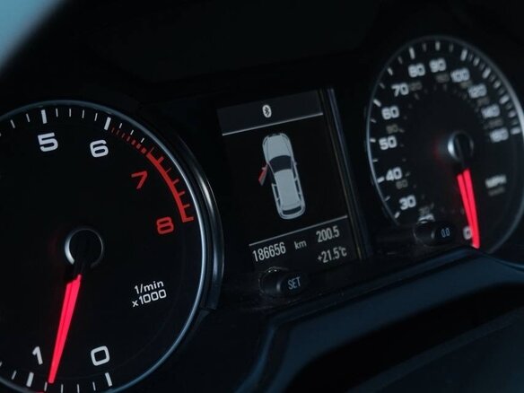 2014 Audi Q5 I (8R) Рестайлинг, белый, 2550000 рублей - вид 8