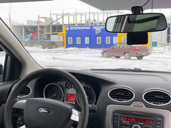 2011 Ford Focus II Рестайлинг, чёрный, 609000 рублей - вид 9