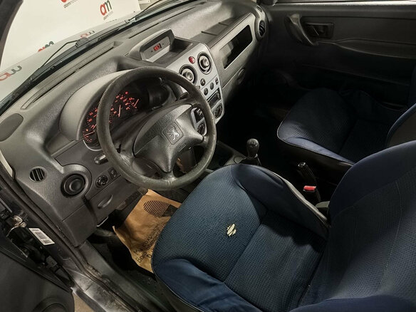 2010 Peugeot Partner I Рестайлинг, серый, 399000 рублей - вид 9