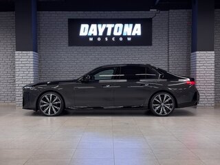 2026 BMW 7 серии 740 xDrive VII (G70) Рестайлинг, серый, 24020000 рублей, вид 2