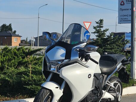 2010 Honda VFR 1200, белый, 690000 рублей, вид 5