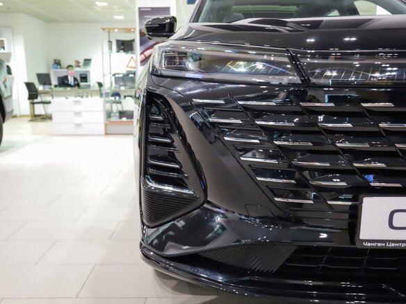 2025 Changan CS75 Plus III, чёрный - вид 6