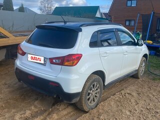 2011 Mitsubishi ASX I, белый, 650000 рублей, вид 3