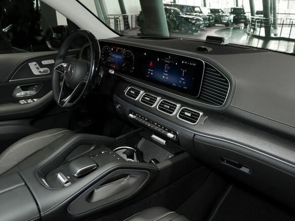 2026 Mercedes-Benz GLE 450 II (V167) Рестайлинг, чёрный, 14543565 рублей - вид 10