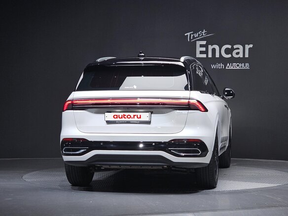 2024 Lincoln Nautilus II, белый, 5995700 рублей - вид 3