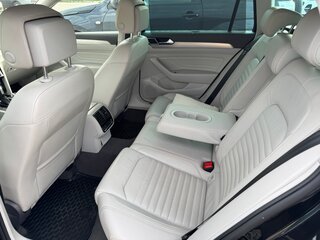2019 Volkswagen Passat B8 Рестайлинг, чёрный, 2600000 рублей, вид 1