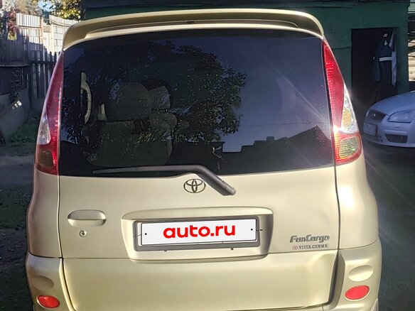 2002 Toyota FunCargo, золотистый, 430000 рублей - вид 3
