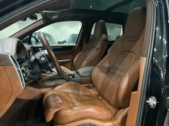 2019 Porsche Cayenne III, чёрный, 5578000 рублей - вид 7