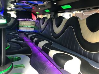 2004 Hummer H2 I, белый, 1590000 рублей, вид 4