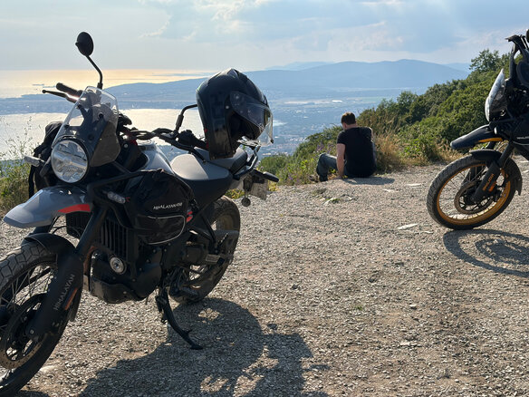 2024 Royal Enfield Himalayan, чёрный, 520000 рублей - вид 4