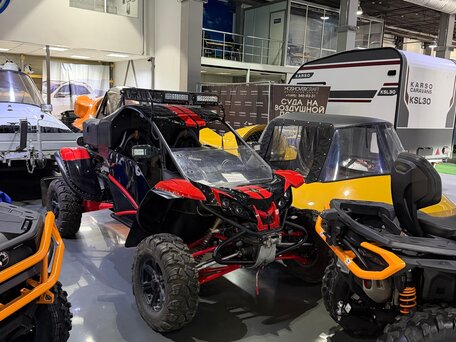 2012 FunCruiser FC2000 SuperSport, красный, 1900000 рублей, вид 2