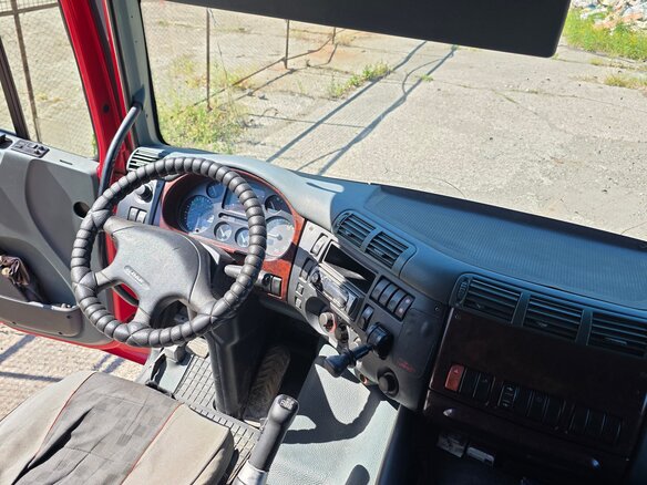 2003 DAF CF-series, красный, 1300000 рублей - вид 18