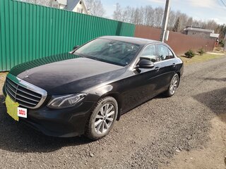 2019 Mercedes-Benz E-Класс 200 V (W213, S213, C238), чёрный, 2299000 рублей, вид 4