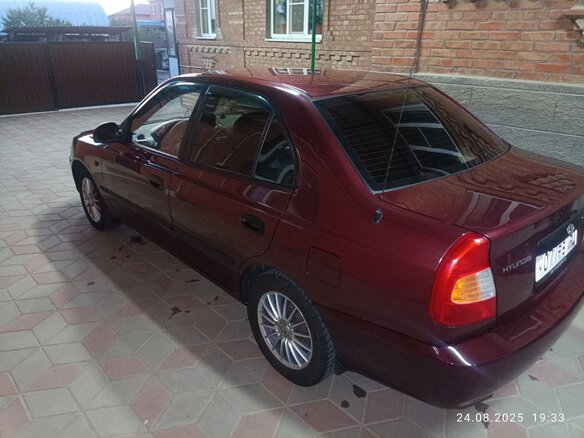 2008 Hyundai Accent ТагАЗ II, красный, 430000 рублей - вид 3
