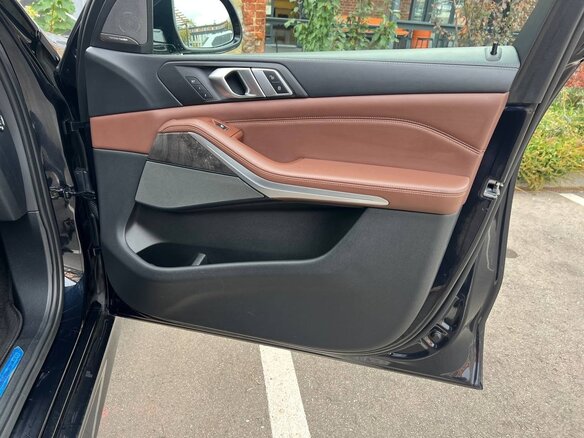 2020 BMW X5 30d IV (G05/G18), чёрный, 8000000 рублей - вид 22