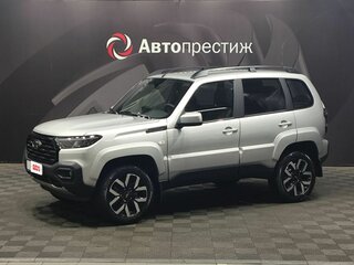 2026 Lada (ВАЗ) Niva Travel I Рестайлинг, серебристый, 1929000 рублей, вид 1