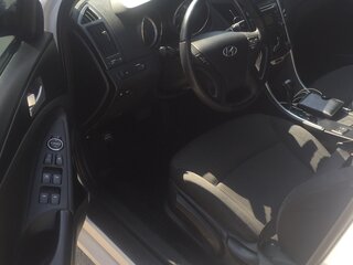 2011 Hyundai Sonata VI (YF), белый, 1050000 рублей, вид 4