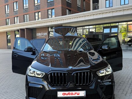 2021 BMW X6 40i III (G06), чёрный, 7250000 рублей, вид 2