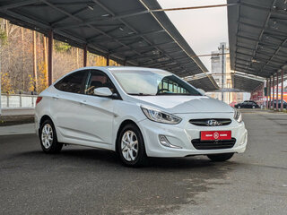 2013 Hyundai Solaris I, белый, 799900 рублей, вид 2