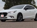 2016 Mazda Axela III Рестайлинг, белый, 1385000 рублей