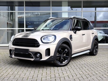 2022 Mini Countryman Cooper II Рестайлинг, белый, 2650000 рублей, вид 1