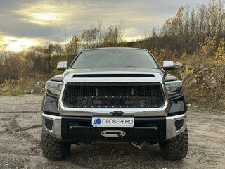 2015 Toyota Tundra CrewMax II Рестайлинг, чёрный, 7899000 рублей, вид 2