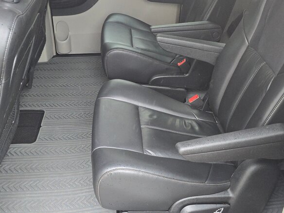 2014 Chrysler Voyager Grand V Рестайлинг, чёрный - вид 13
