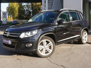 2016 Volkswagen Tiguan I Рестайлинг, чёрный, 1590000 рублей, вид 1