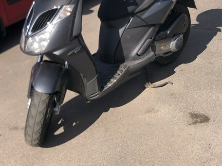 2007 Aprilia SportCity 250, серебристый, 120000 рублей, вид 2