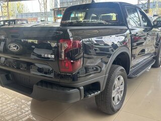 2026 Ford Ranger T6.2, чёрный, 4500000 рублей, вид 5